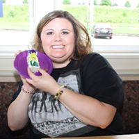 Jennifer Leach Photo 37