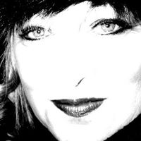 Louise Buck Photo 23