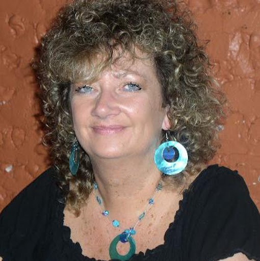 Linda Barlow Photo 7