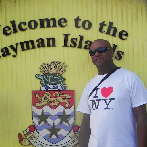 Raymond Newton Photo 41