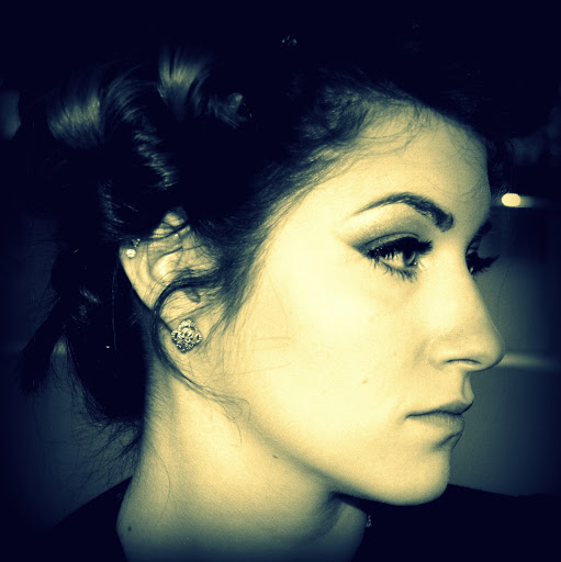 Elise Ross Photo 11