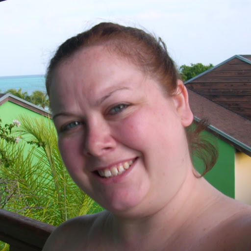 Kristen Simon Photo 30