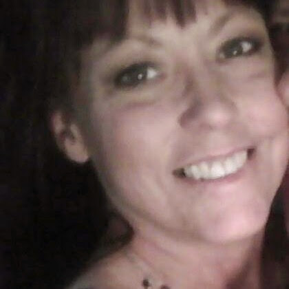 Laura Walker Photo 18