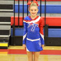 Kristen Hall Photo 13