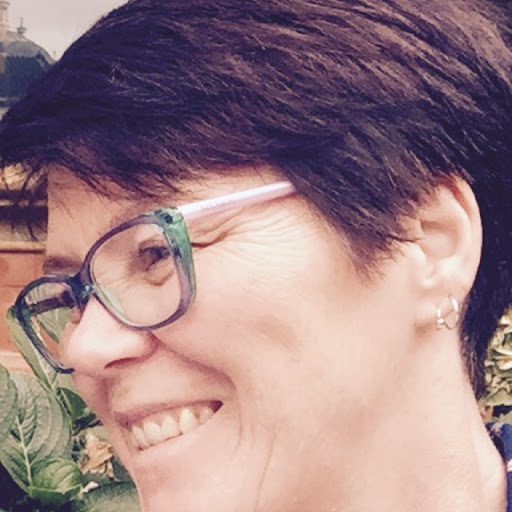 Lisa Mclean Photo 37
