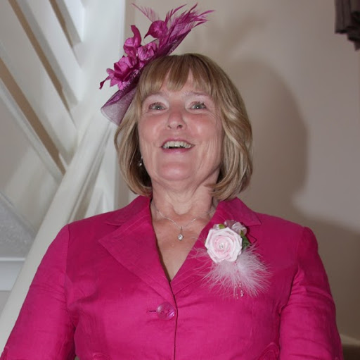 Christine Flack Photo 14