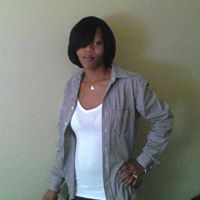 Alexis Singleton Photo 17
