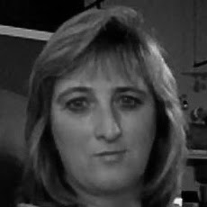 Lisa Lawrence Photo 9