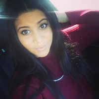 Mariel Guzman Photo 16