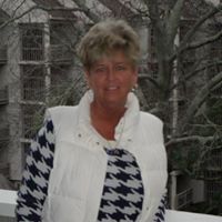 Connie Warner Photo 16