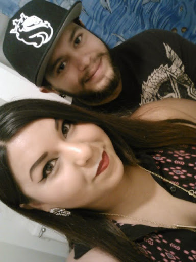 Leslie Gonzalez Photo 41