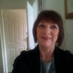 Lorraine Tucker Photo 6