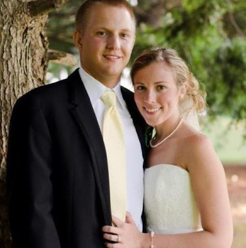 Allison Tate Photo 35