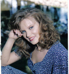 Amy Mallory Photo 24