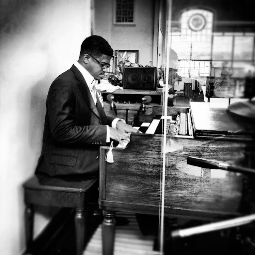 Christopher Redd Photo 3