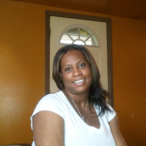 Janice Banks Photo 11