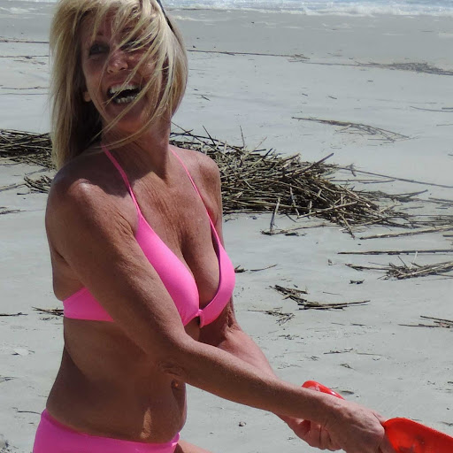 Marti Jones Photo 31