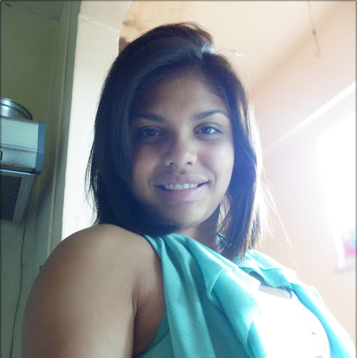 Joyce Cruz Photo 34