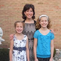 Kimberly Lutz Photo 18
