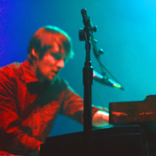 Daniel Barker Photo 32