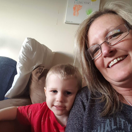 Lisa Kirby Photo 27