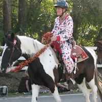 Michelle Delong Photo 34