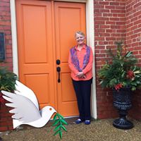 Elizabeth Carson Photo 24