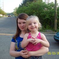 Stephanie Merkel Photo 11