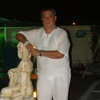 Oscar Vargas Photo 26