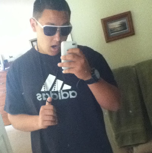 Evan Vickers Photo 6