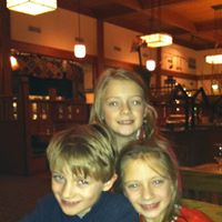 Amy Hicks Photo 37