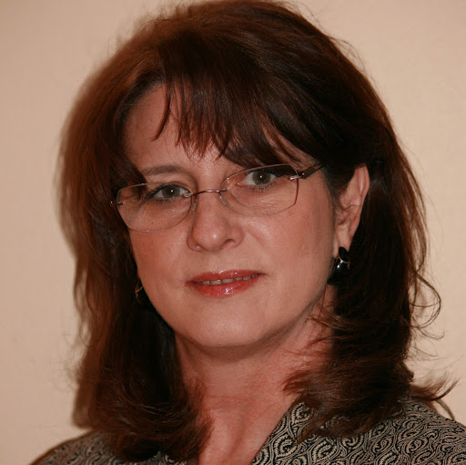 Carol Hill Photo 3