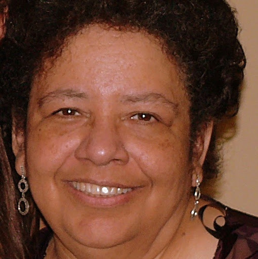 Tracey Tyler Photo 4