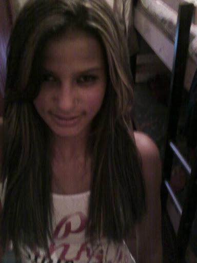Kathleen Fernandes Photo 9