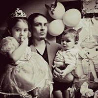 Abraham Perez Photo 26