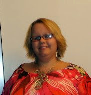 Lisa Brady Photo 17