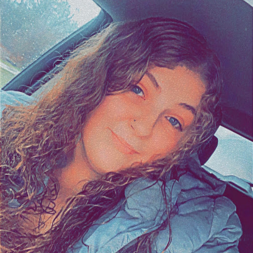 Molly Moore Photo 28