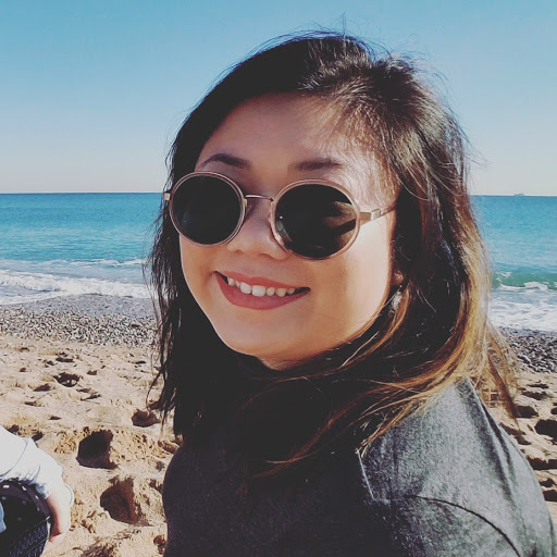 Julie Tran Photo 25