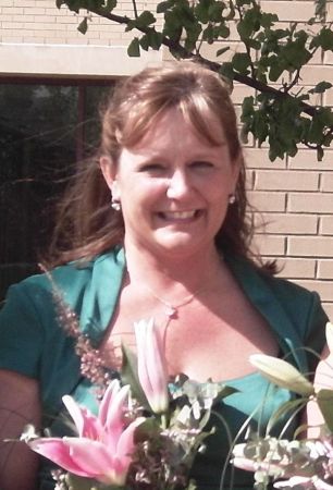 Laurie Hawkins Photo 12