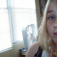Lydia Kelley Photo 24