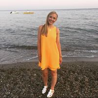 Hollie Bullock Photo 6