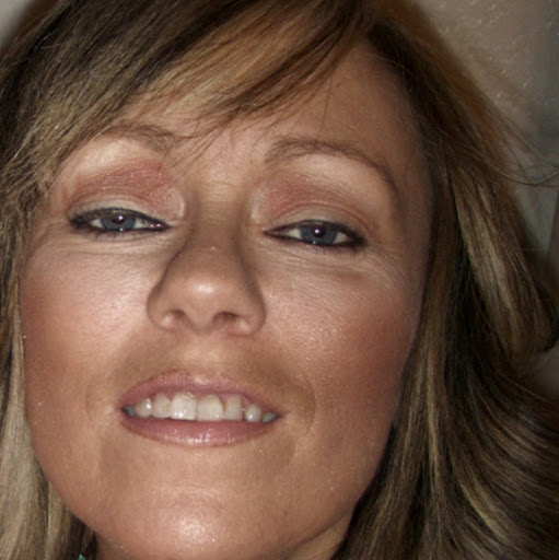 Kristine Phillips Photo 25