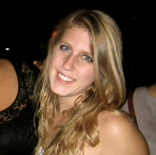 Laura Anderson Photo 42