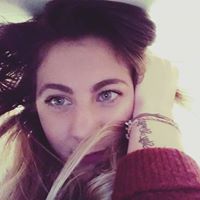 Lauren Drake Photo 11