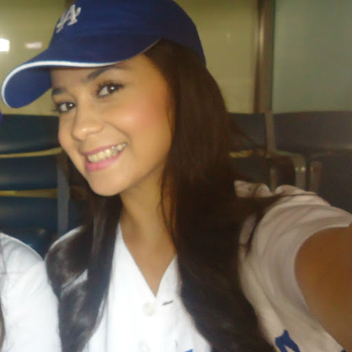 Erica Leon Photo 13