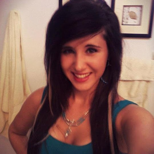 Michaela Robbins Photo 7