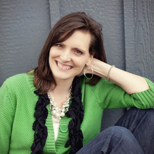 Julie Roberson Photo 27