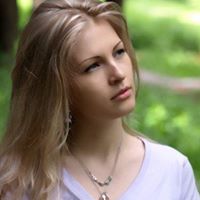 Alexis Burns Photo 8