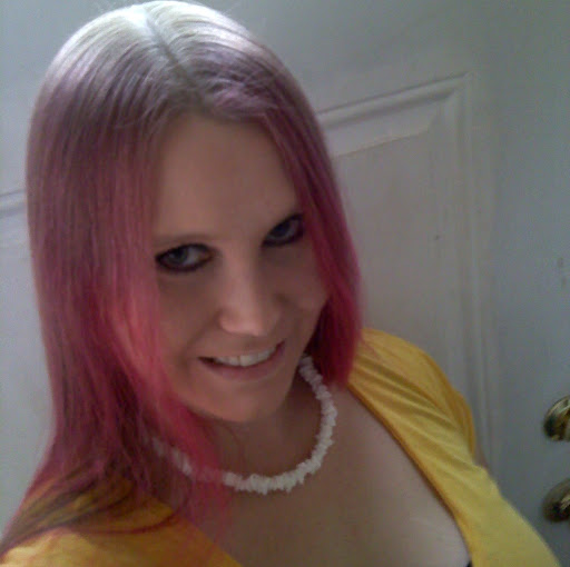 Nicole Edwards Photo 11