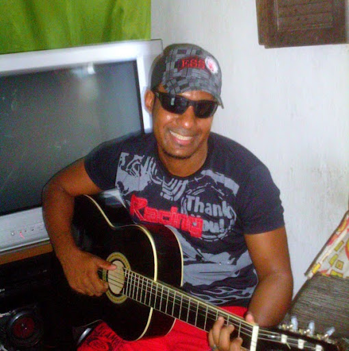 Claudio Santana Photo 27